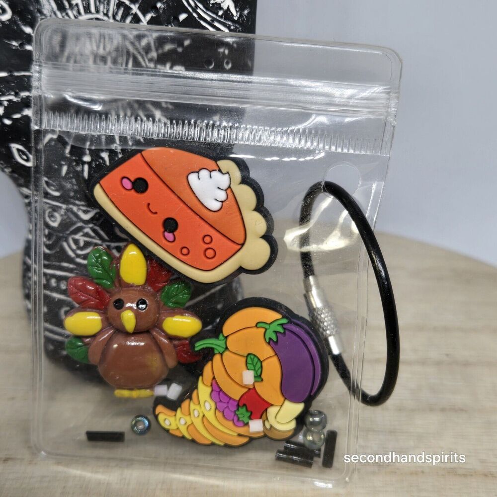 My Pretties Thanksgiving Charm Version Vinyl Pack Key Chain Charm Dopamine